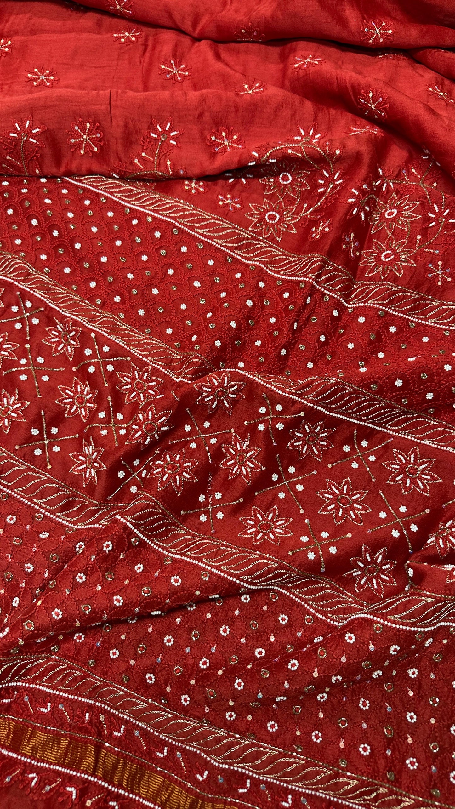 Crimson Couture – Pure Chanderi Silk Saree with Lucknowi Chikankari & Exquisite Detailing