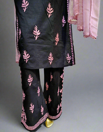 Midnight Blossom – Artisanal Black Spaghetti Co-Ord Set with Delicate Pink Chikankari Thread Work and Soft Pink Drape