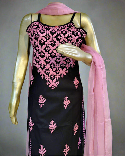 Midnight Blossom – Artisanal Black Spaghetti Co-Ord Set with Delicate Pink Chikankari Thread Work and Soft Pink Drape
