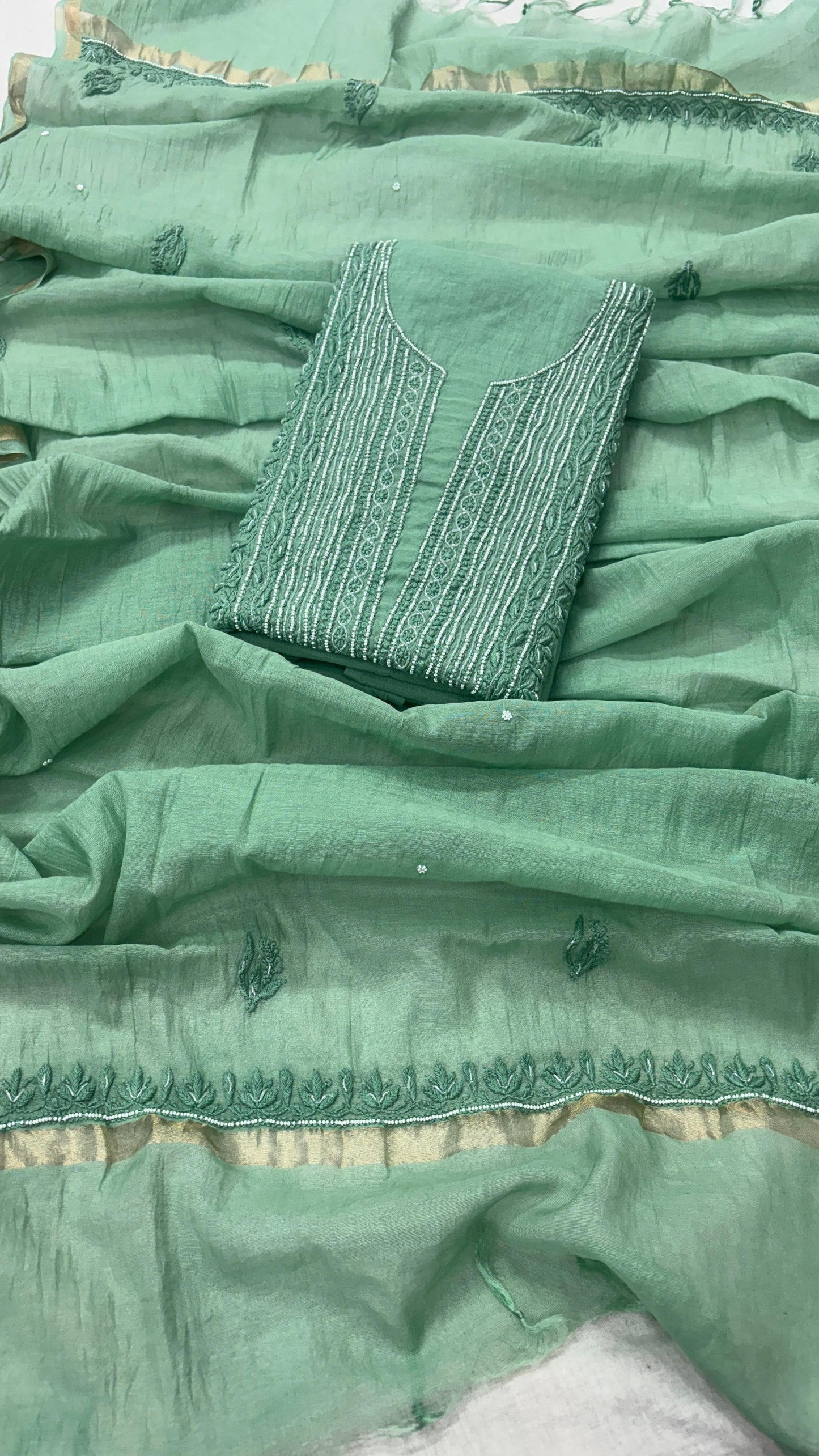 Emerald Mul Kurta & Dupatta Set – A Masterpiece of Luxury & Intricacy