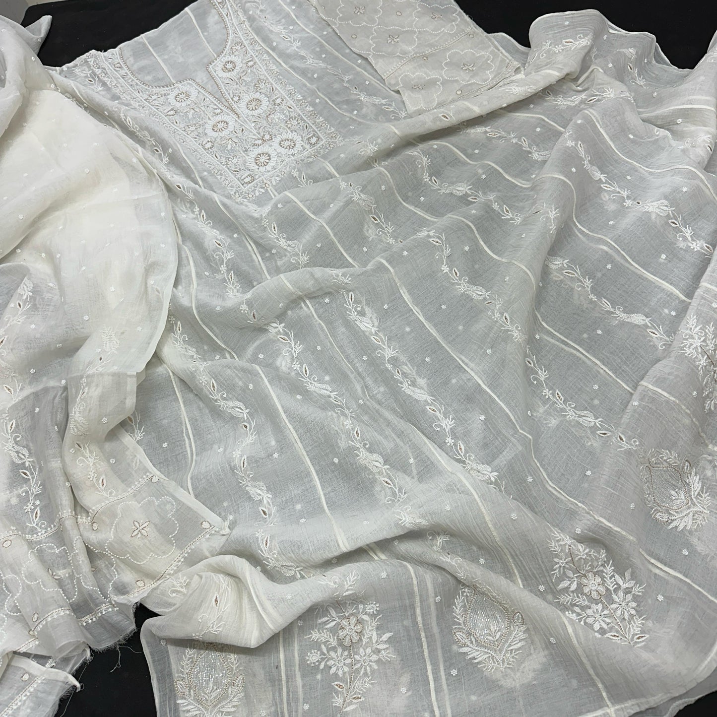 Luxurious Mul Chanderi Semi-Stitched Anarkali Dupatta Set – A Timeless Masterpiece!