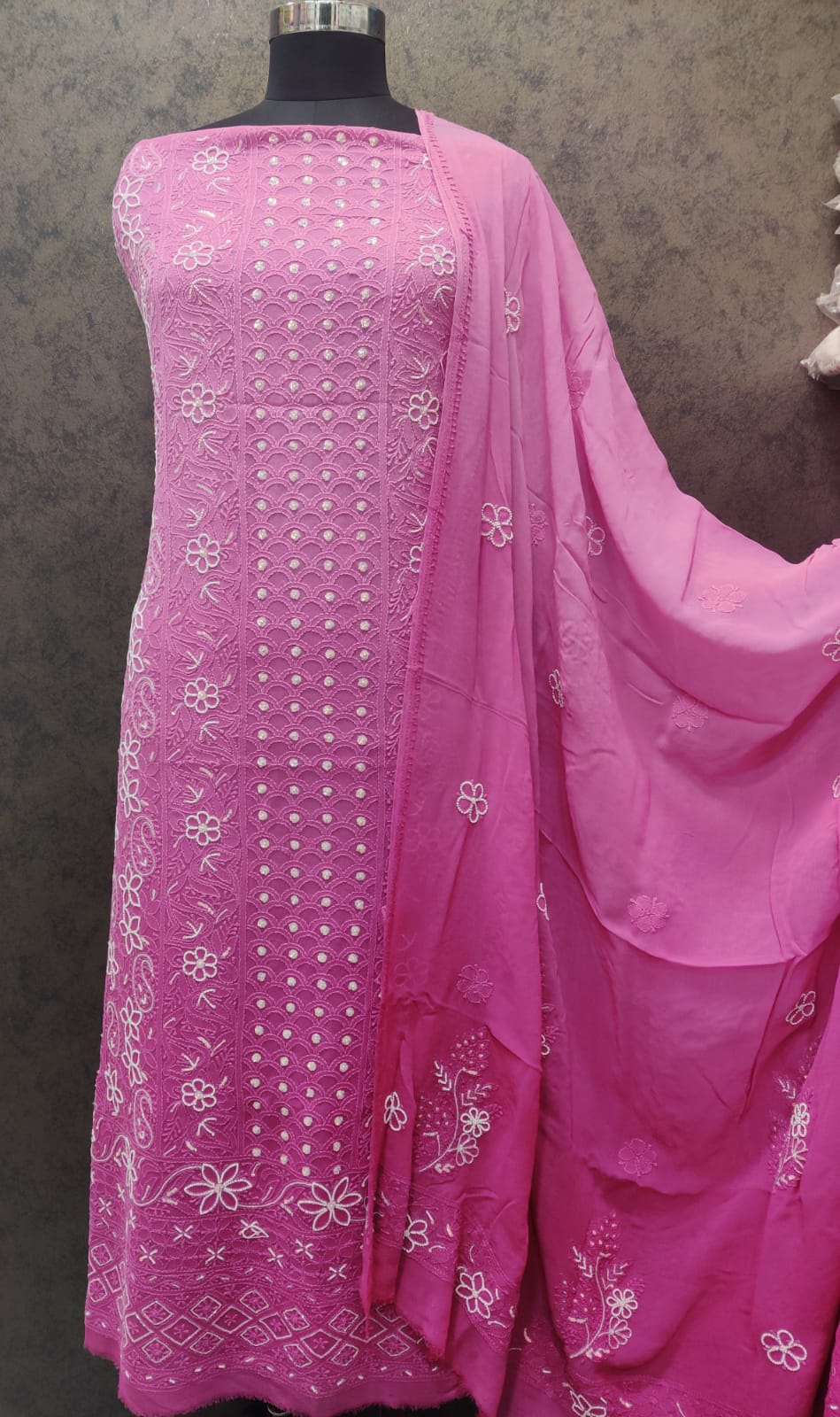 Mystique Mauve Viscose Suit Set – Where Heritage Meets Poetic Elegance