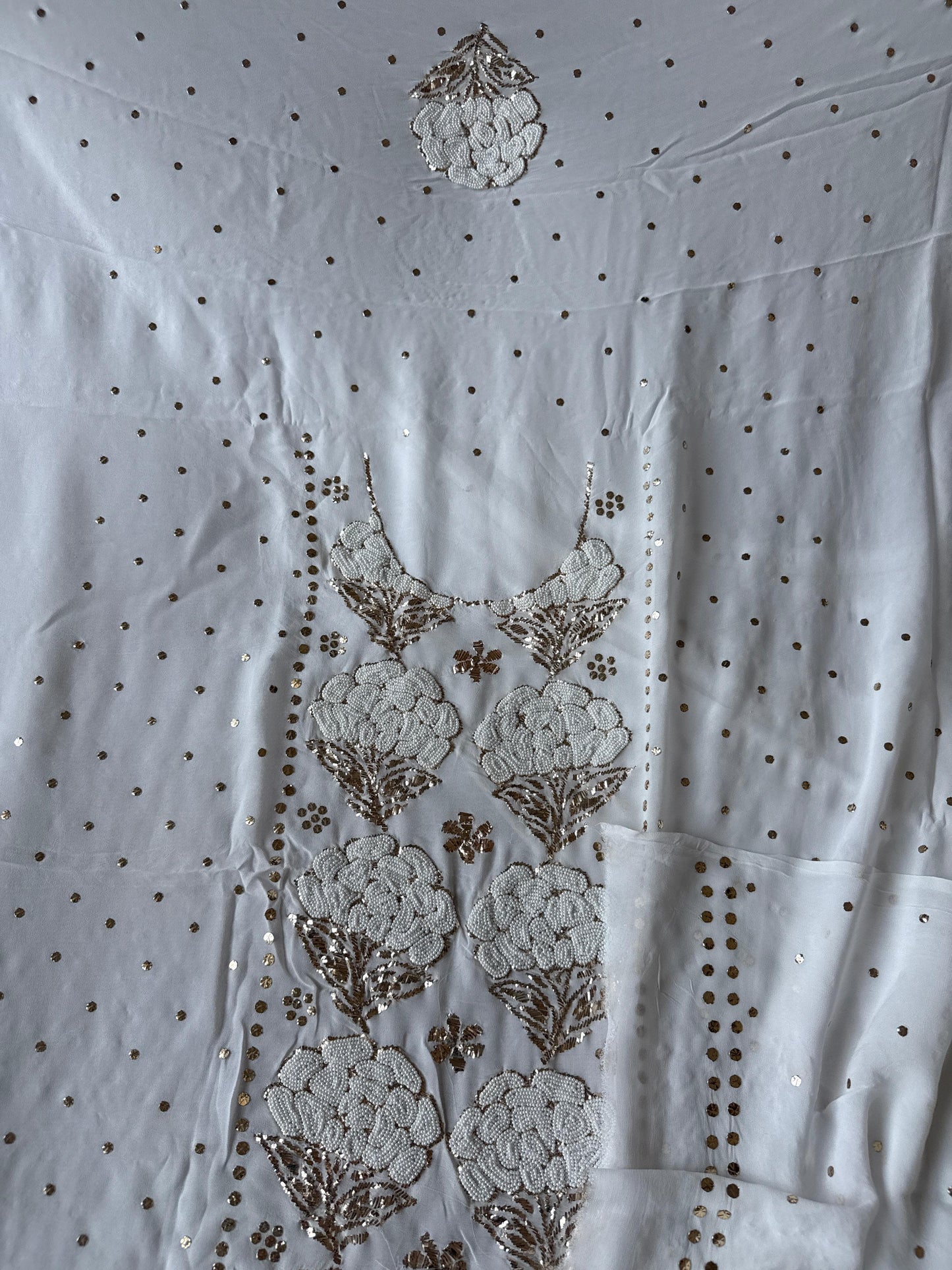 Rose-Etched Chikankari Kurta Dupatta – Ornate Mukaish Pitta with Pearl Accents